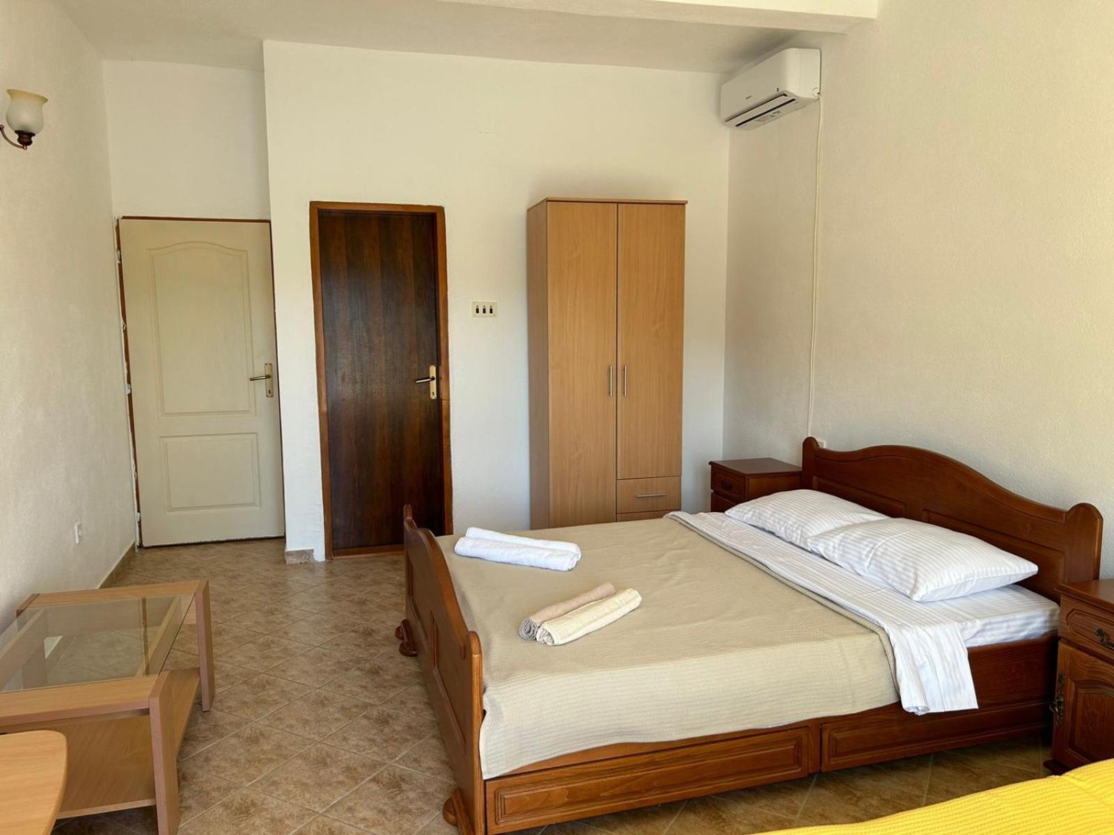 Apartment Sunny Terraces Cetinje