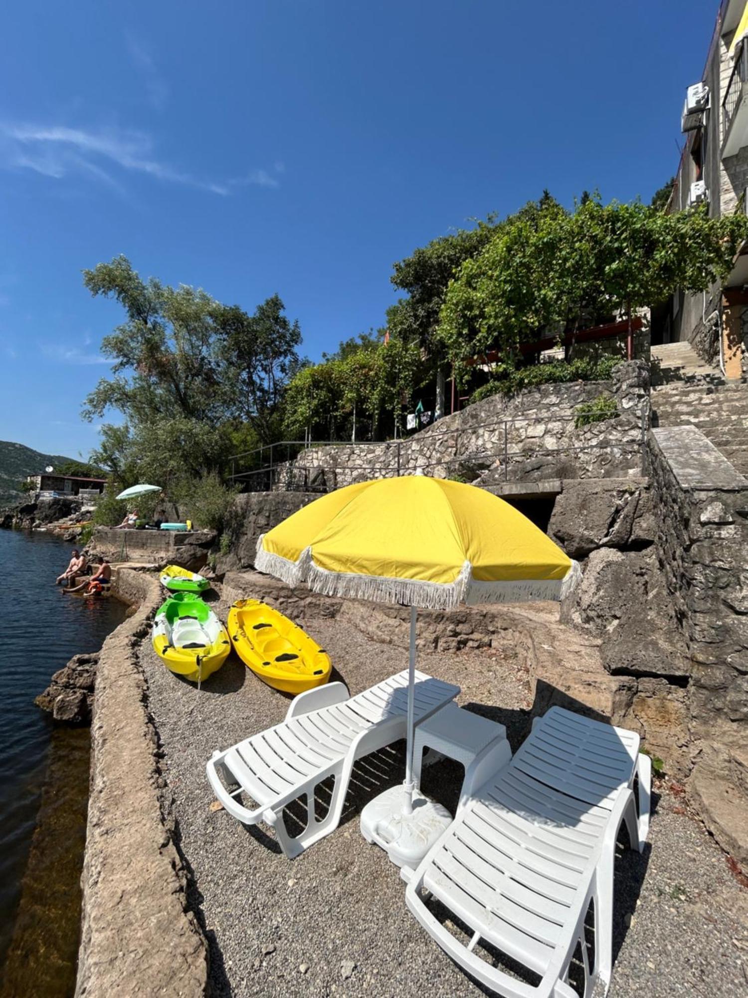 Sunny Terraces * Цетине